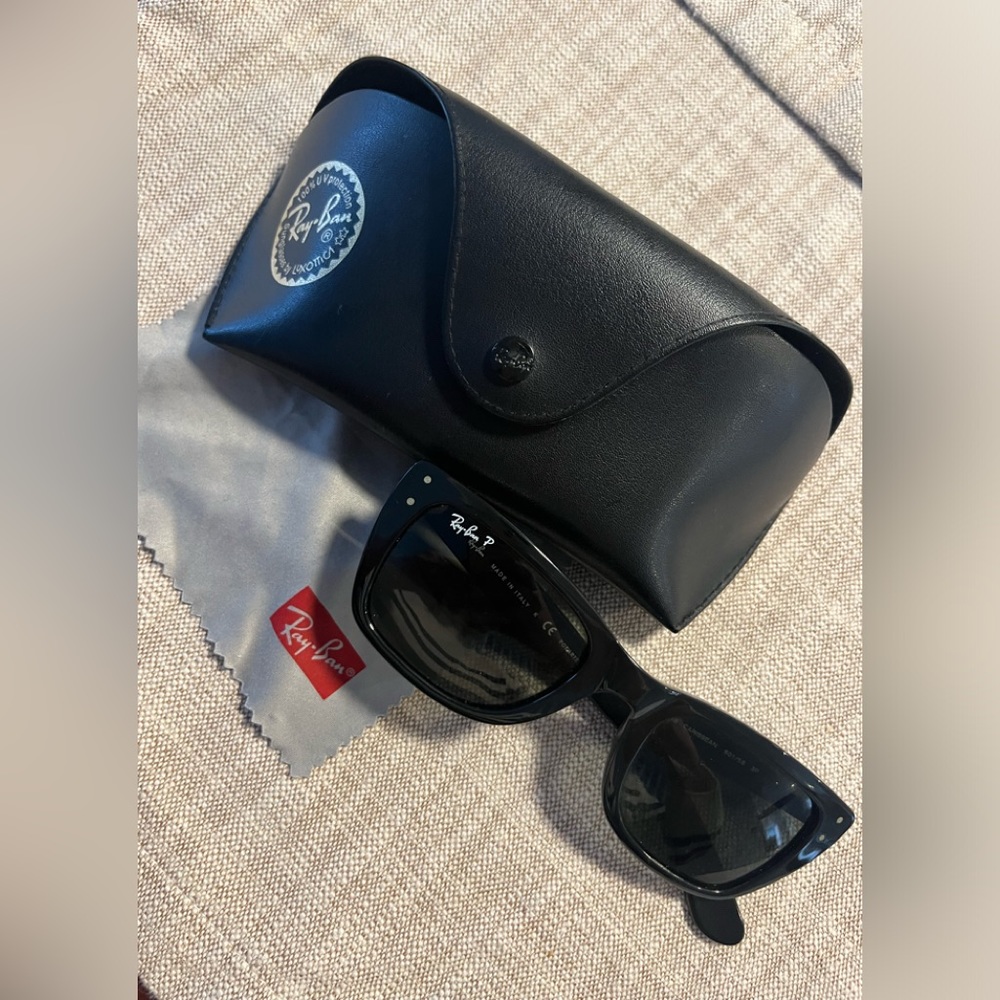 Ray-Ban Carribean polarized sunglasses in black
